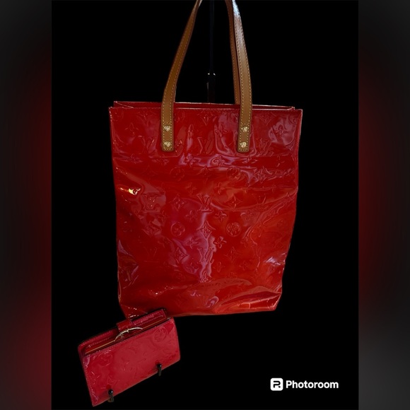 LOUIS VUITTON Red Vernis Tote, Kisslock Vernis wallet & LV Dust Bag EUC! - Picture 4 of 17